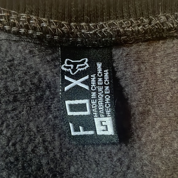 Fox sweatshirt size Small - Picture 3 of 3